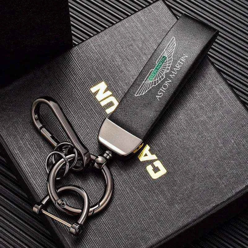 1PC Vintage Leather Car Keychain Horseshoe Buckle Jewelry KeyRing For Aston Martin DB S 11 X 9 Interior Auto Car Accessories