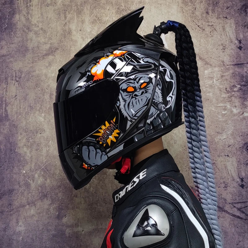 Full face helmet motorcycle riding helmet safety double lens Racing helmet Individuality braids horns